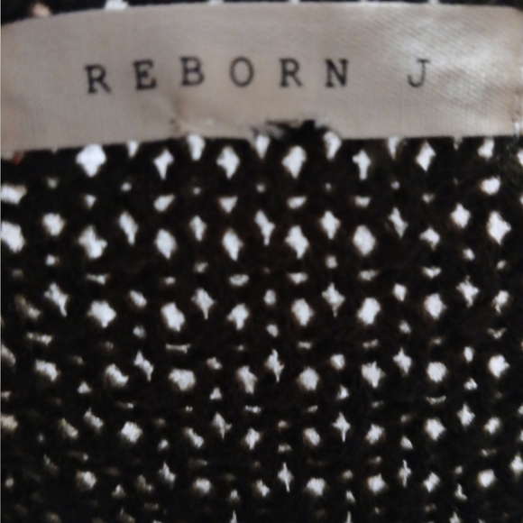 REBORN J Caroline Sweater in Olive with pockets!! - Picture 4 of 4